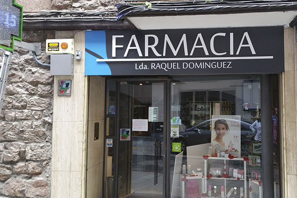 rotulo-letras-pvc-farmacia